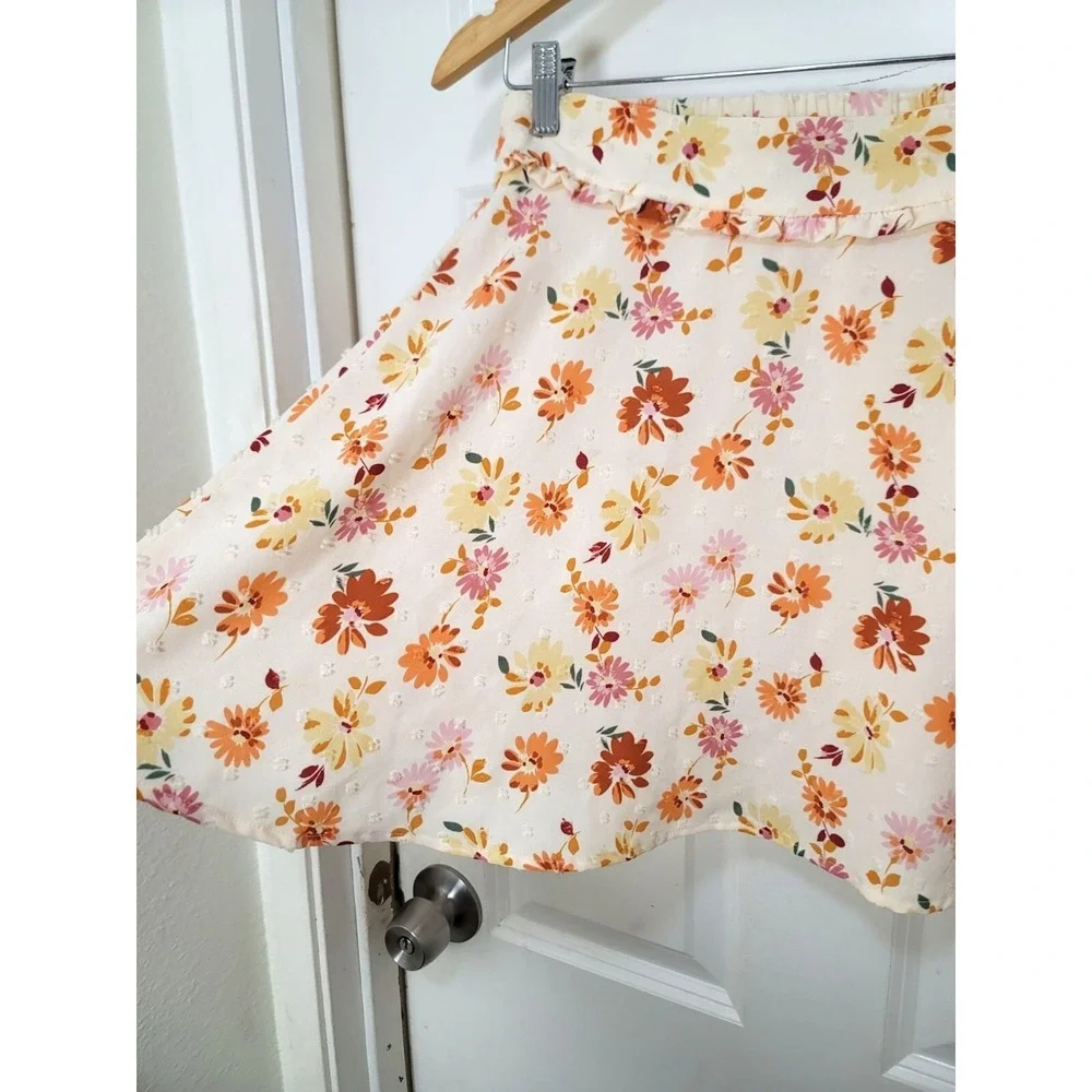 SADIE & SAGE Floral A-Line Skirt With Elastic Waistband & Ruffle Detail‎